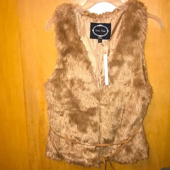 Love Tree Jackets Coats Love Tree Fur Vest Poshmark